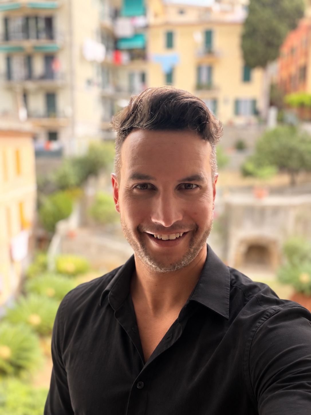 Jonathan Ladikoff